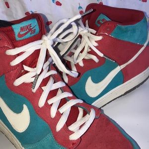 nike bloody gums